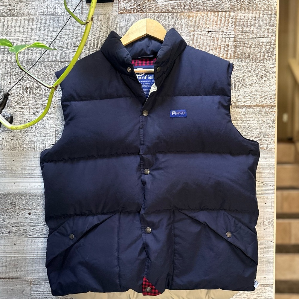 Penfield | Quilted Down Functional Puffer Vest - Men's XL, Navy/Red